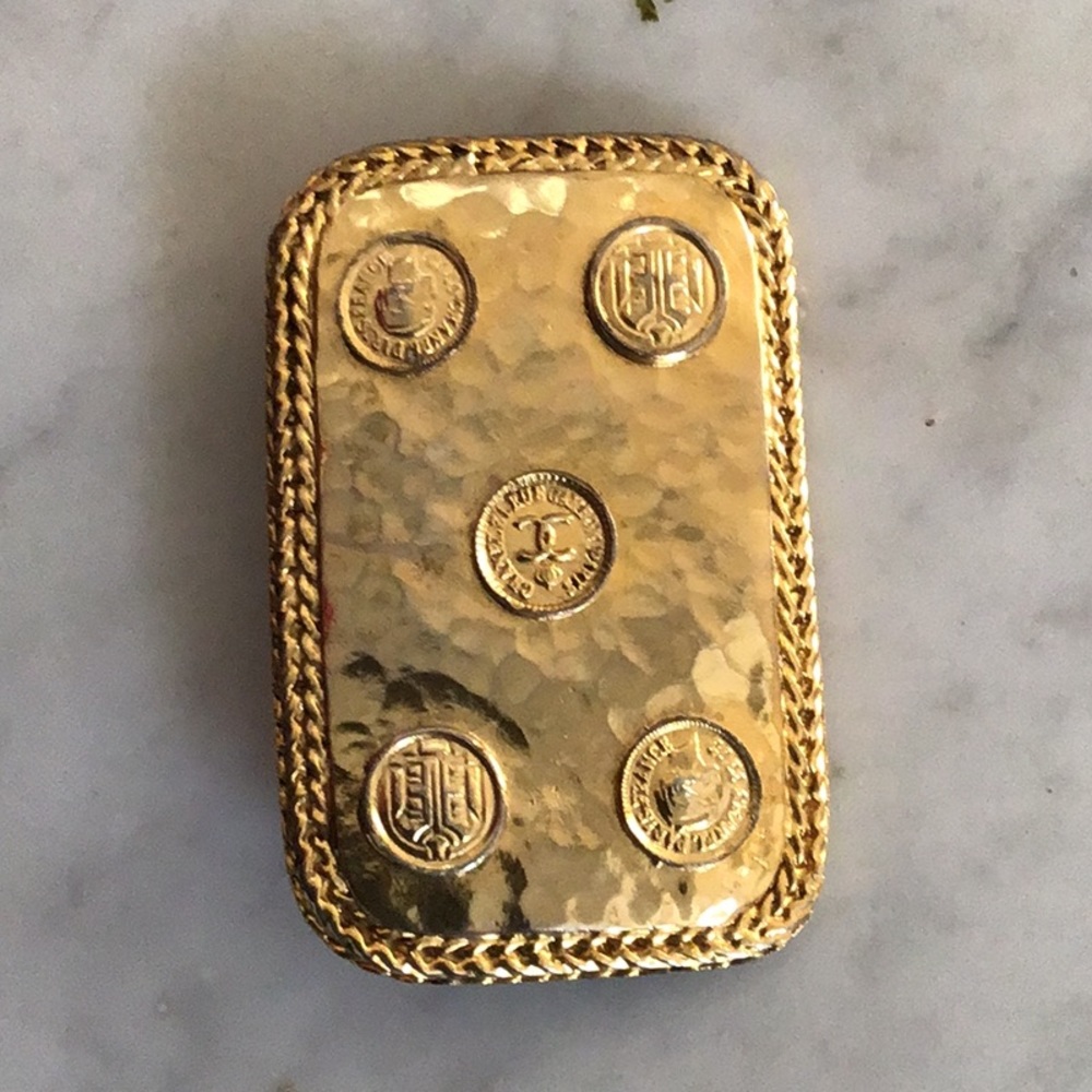 Chanel belt buckle